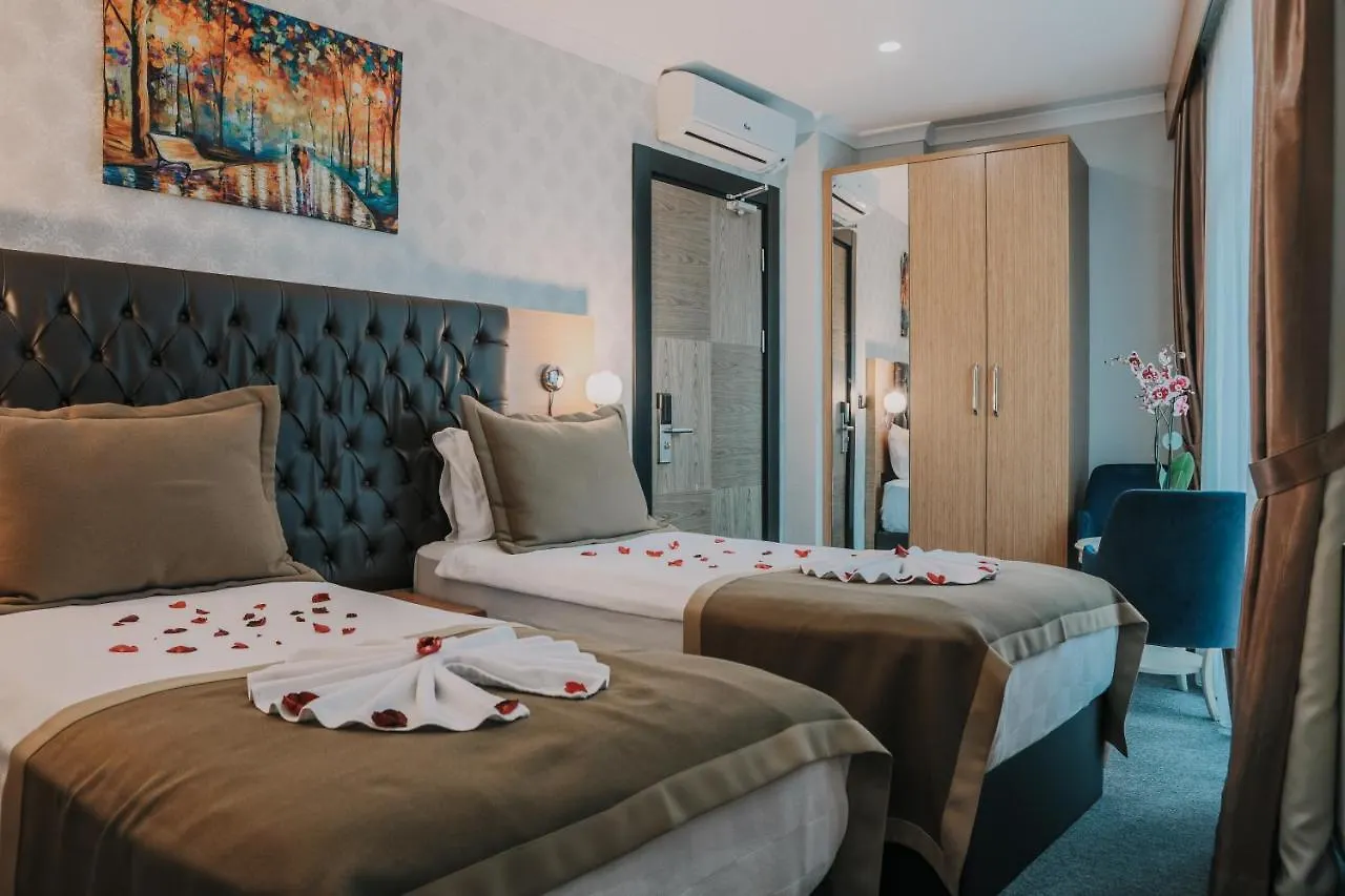 Otel Grand Lark Istanbulská provincie 0*,  Turecko